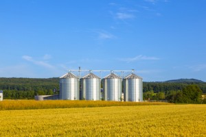 shutterstock_114118168-silos