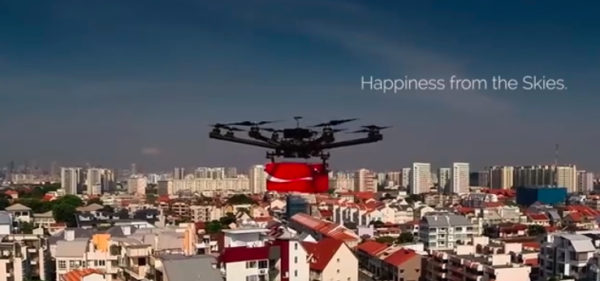 Coke_Drones_Deliver_Messages_of_Appreciation_to_Migrant_Workers