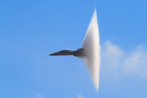 plane_soundbarrier_shutterstock_107848724