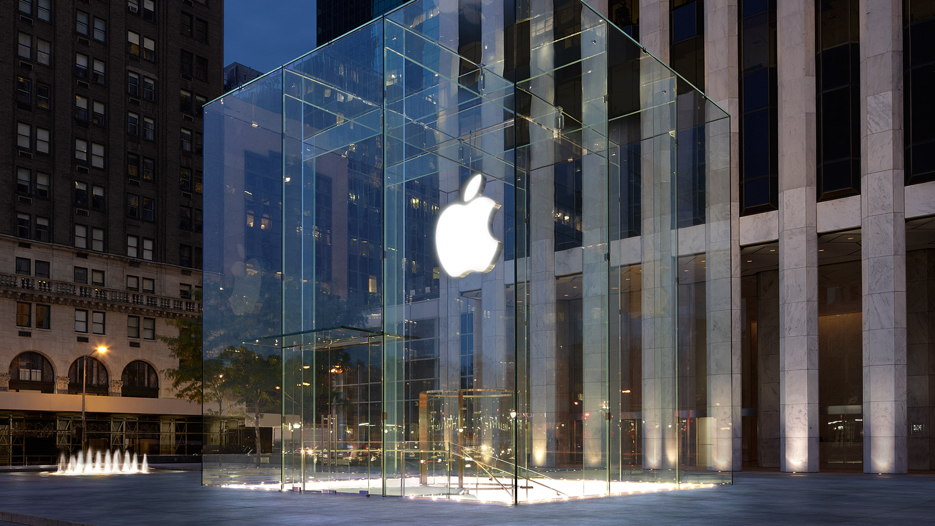 apple-store-5thave-1920