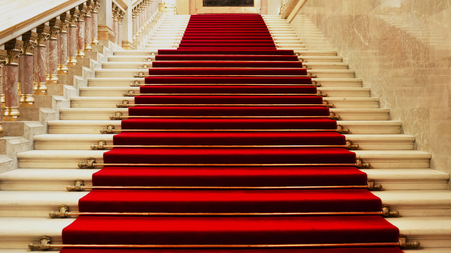 red-carpet-stairs-ss-1920