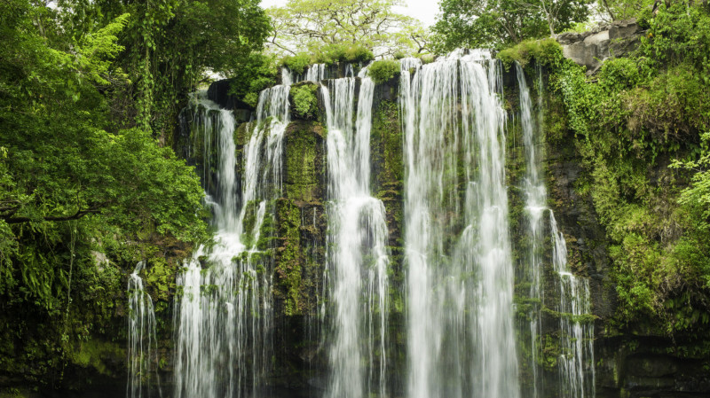 cascading-waterfall-ss-1920