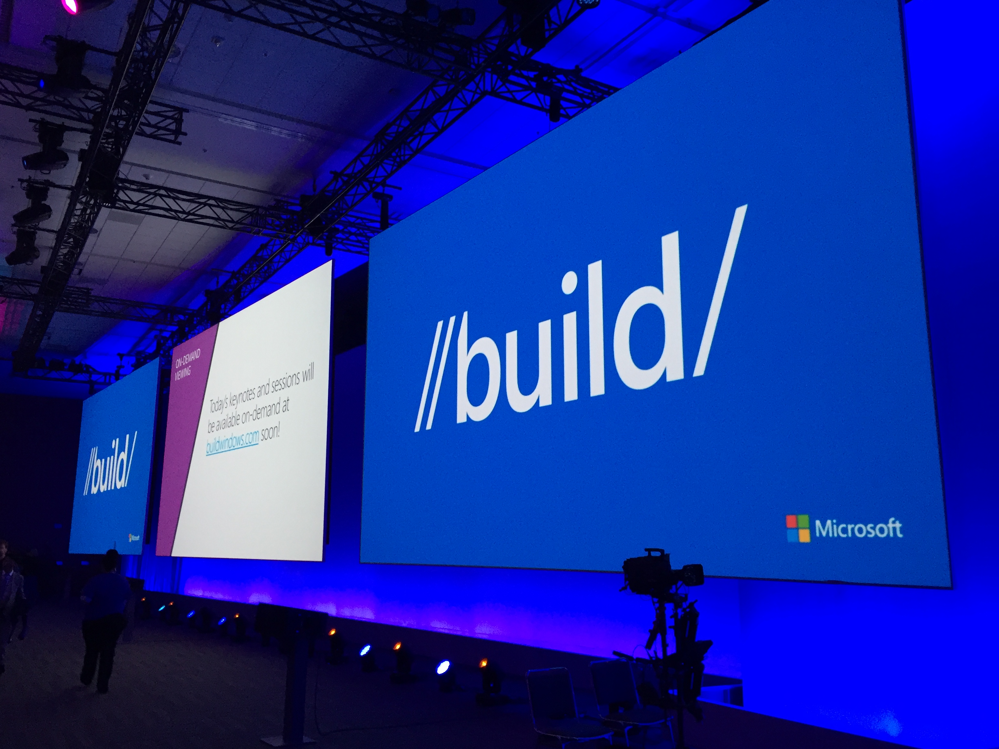 Live Blog: Microsoft Build 2015 Opening Keynote, Day 2