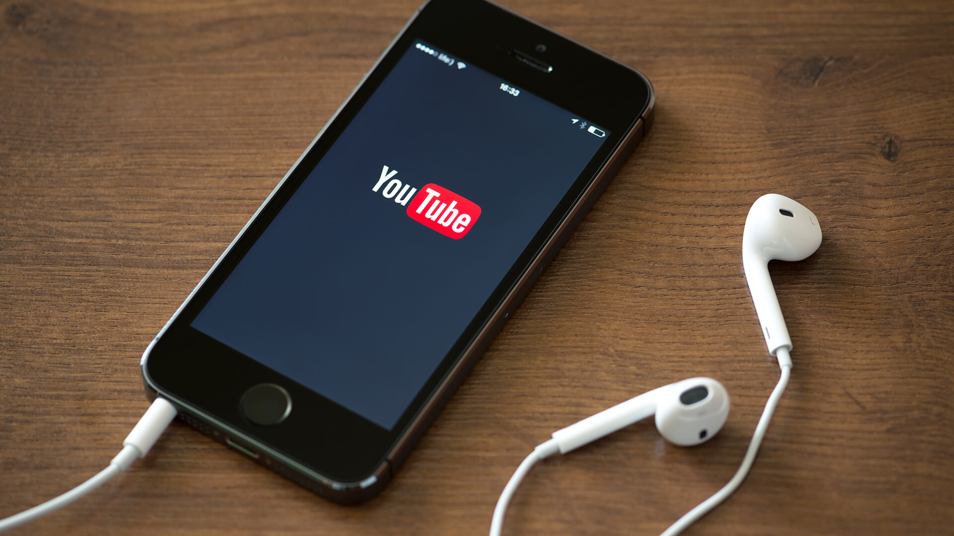 YouTube tops 1.5 billion logged in viewers every month