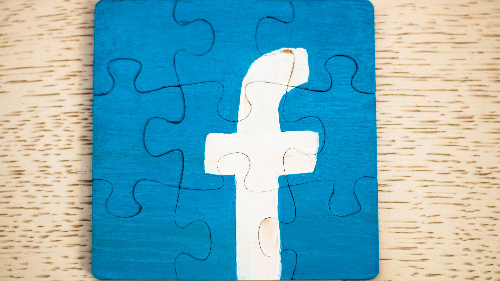 Facebook F Logo Puzzle Ss 1920