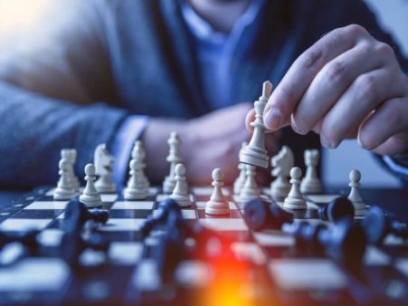 Social_media_game_chess_800x-536x402