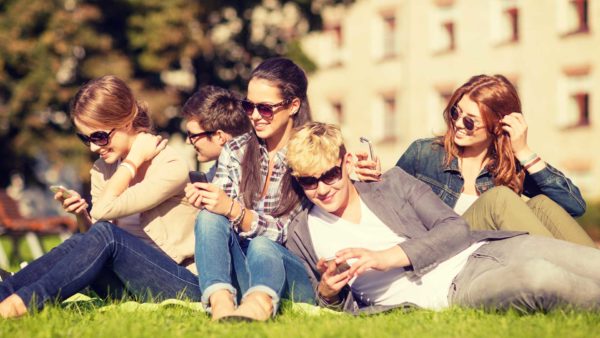 teens-on-phones-youth-ss-1920