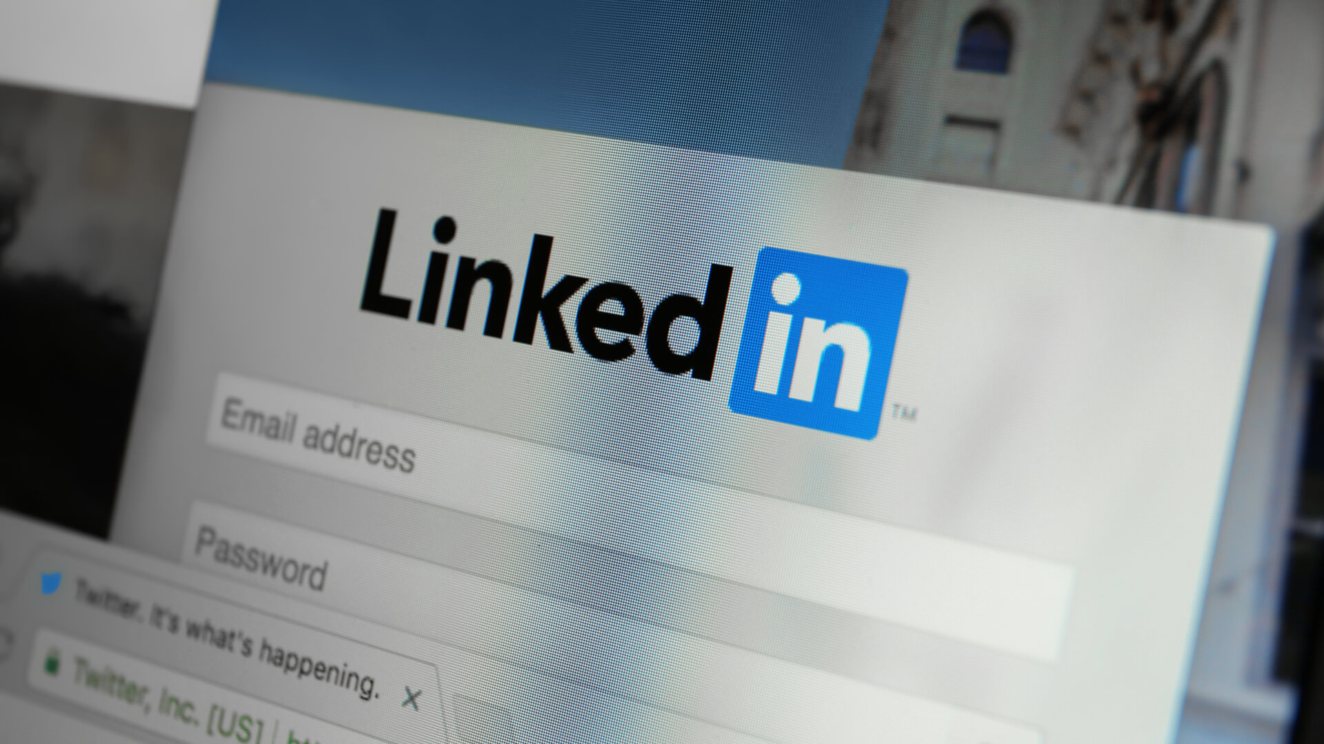 LINKEDIN ads. Фотография домашней страницы LINKEDIN. Страница из LINKEDIN. Как оформить страницу в LINKEDIN.