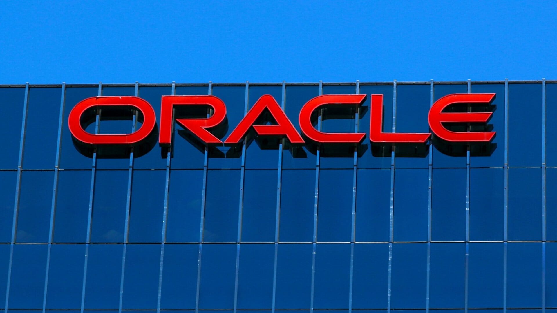 Oracle launches industry-specific AI models for its Unity CDP thumbnail