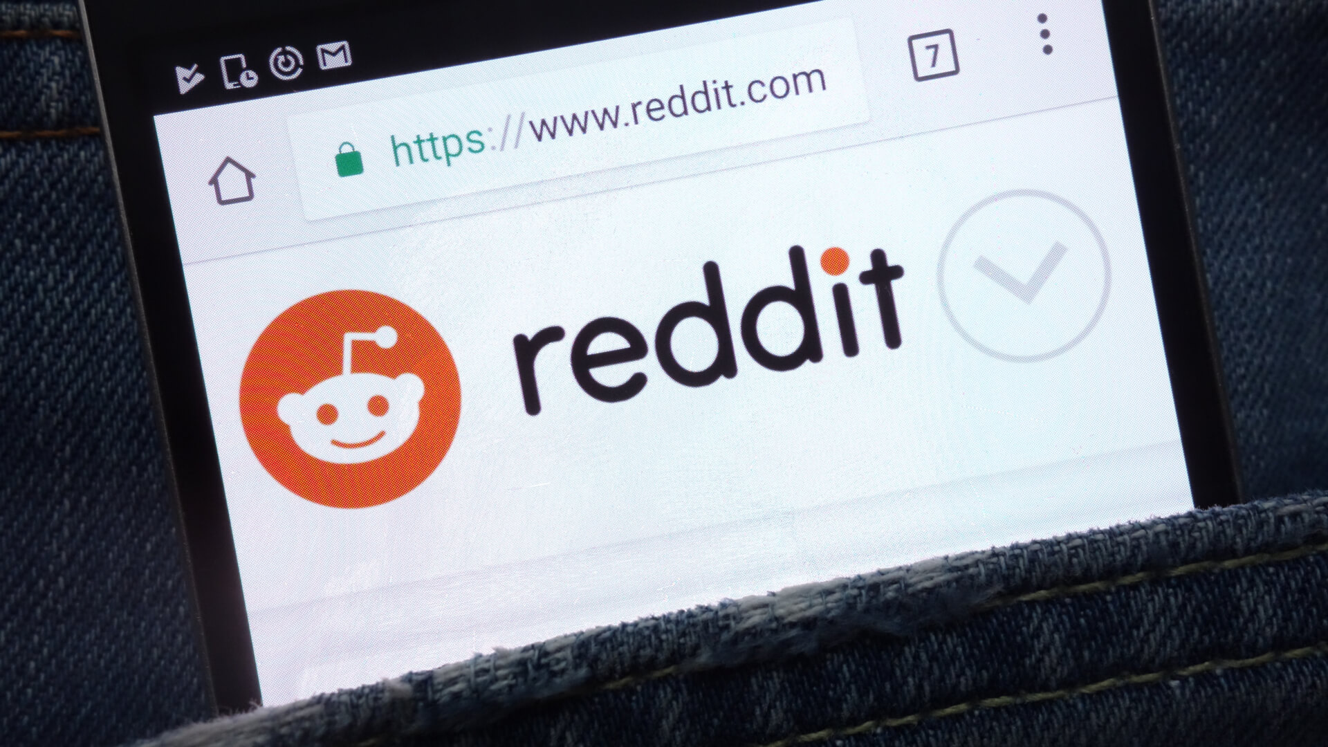 Reddit's new 'Trending Takeover' ad unit lets brands appear on top of  Popular feed, Search tab