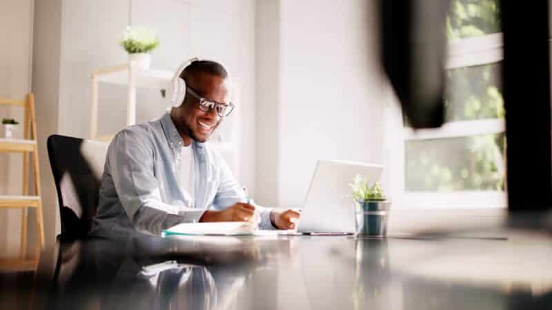 If your webinar attendance is dropping, it’s not the audience’s fault